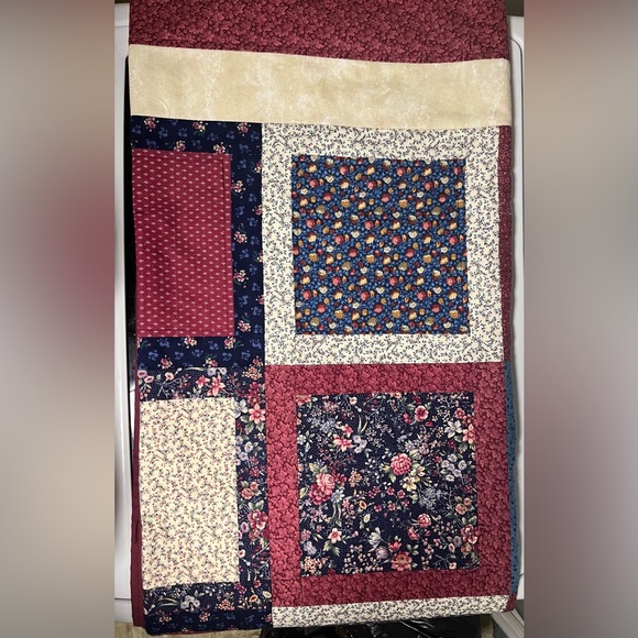 New! Homemade quilt. - Picture 3 of 3